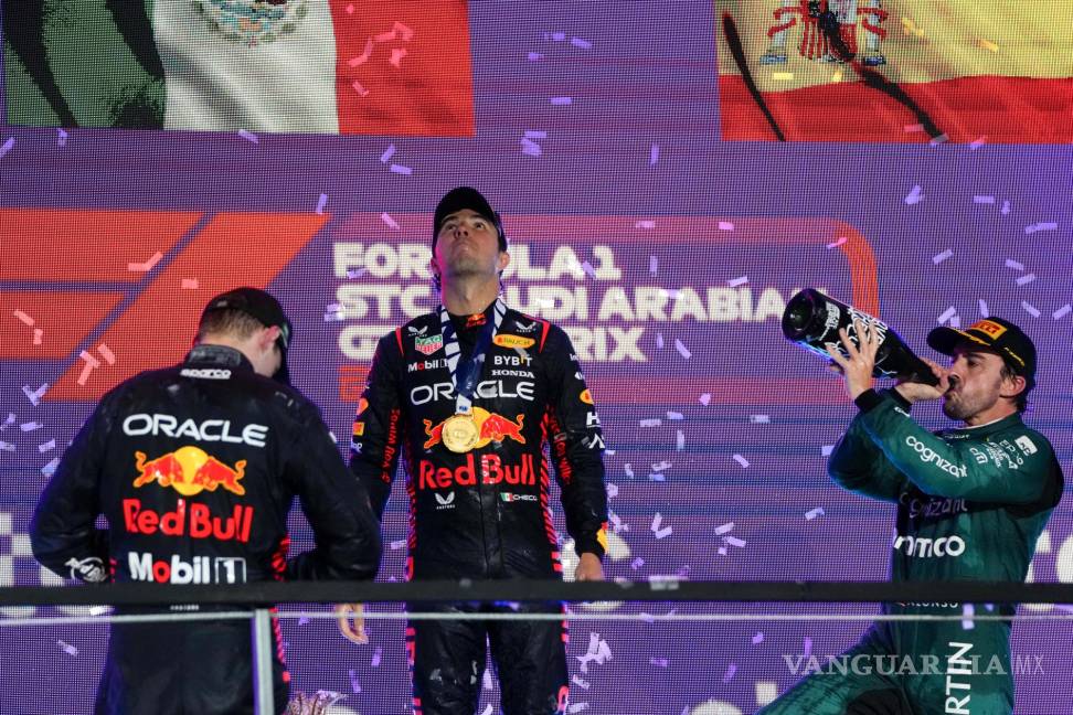 $!Max Verstappen quedó en segundo lugar, mientras que Fernando Alonso perdió el tercer lugar por una penalización.