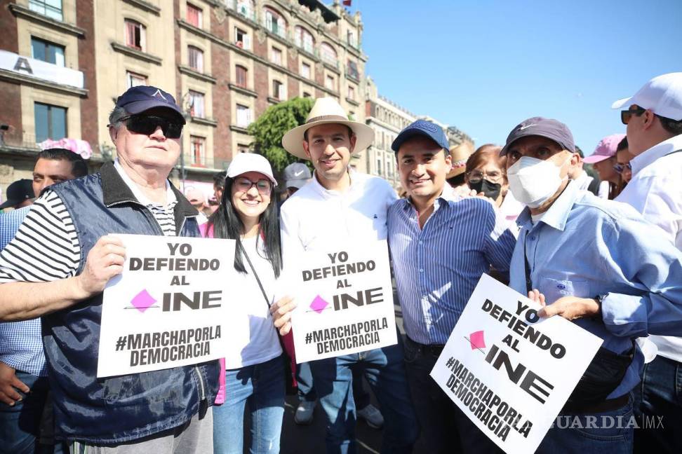 $!De marcha a “pasarela” de políticos, ¿quiénes acudieron a la marcha del INE?