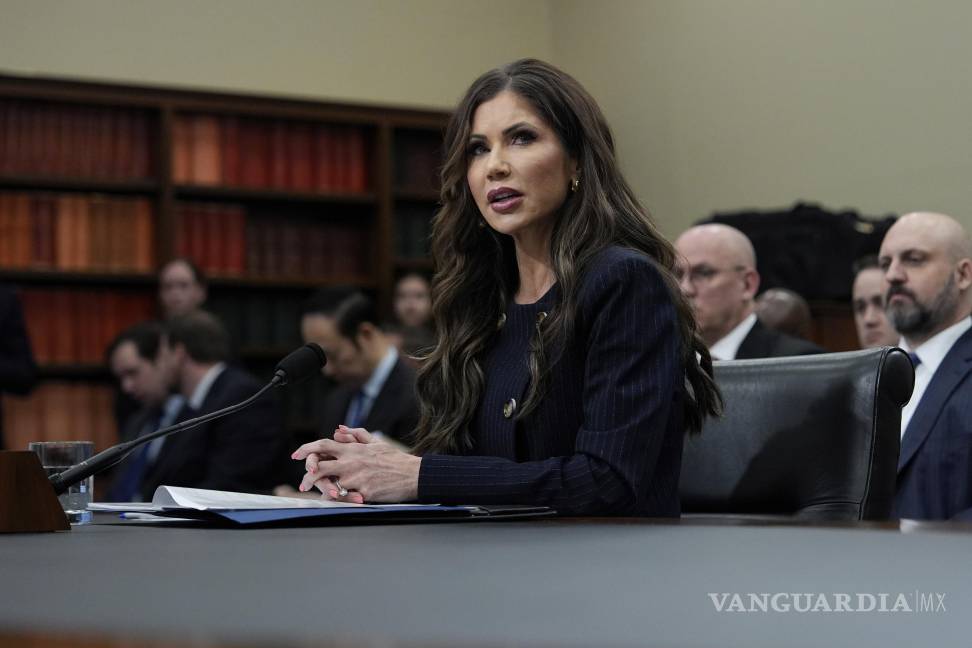 $!Kristi Noem resaltó que específicamente el 25 de febrero de 2025, la Patrulla Fronteriza encontró un récord de menos de 160 migrantes en la frontera con México.