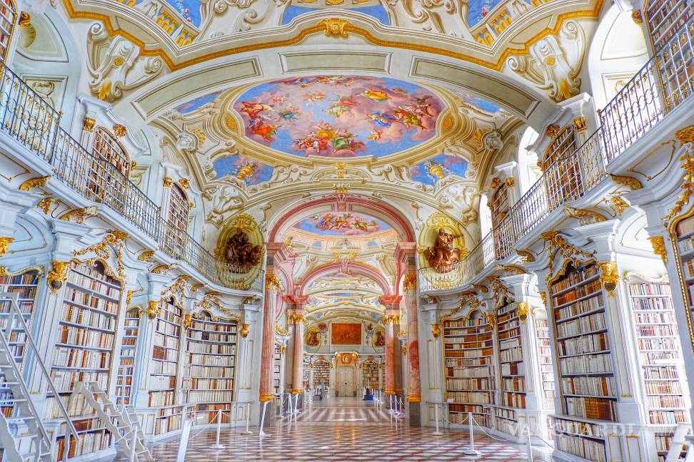 $!En la Abadía de Admont, ubicada en los Alpes austríacos, se localiza una de las bibliotecas barrocas más bonitas del mundo.