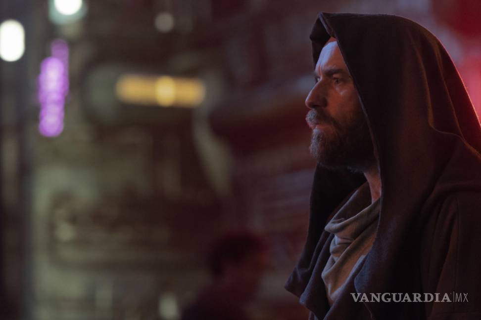$!En esta imagen difundida por Disney+, Ewan McGregor en una escena de la serie Obi-Wan Kenobi, que se estrena el 27 de mayo. AP/Disney+
