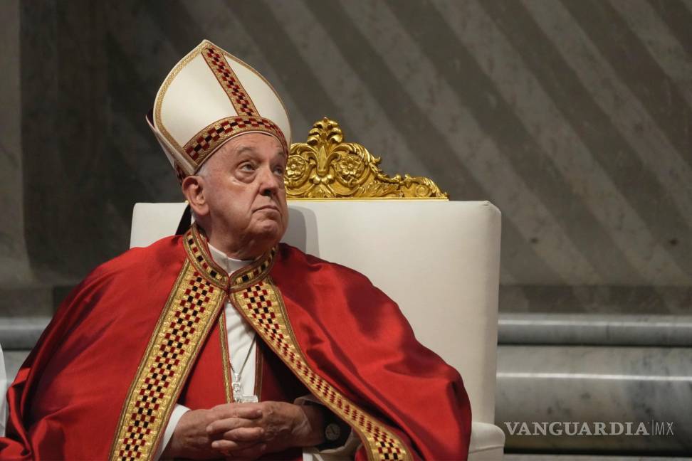 $!El arzobispo italiano Carlo Maria Viganò, un crítico feroz del papa Francisco, al que acusa de “usurpador”, fue excomulgado.