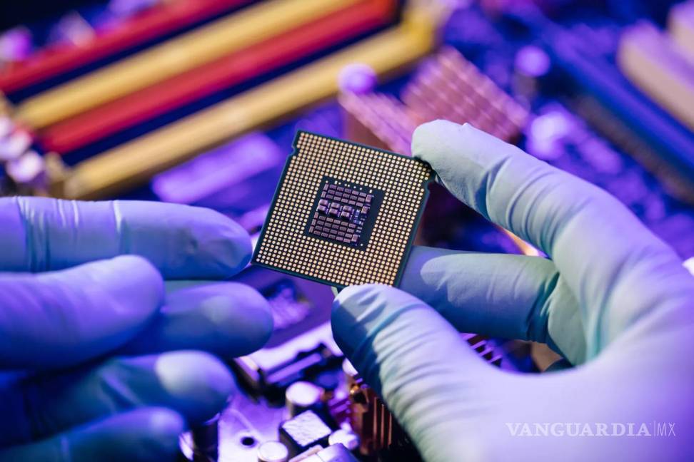 $!La industria global de semiconductores tendría ingresos este año por 720 mil millones de dólares.