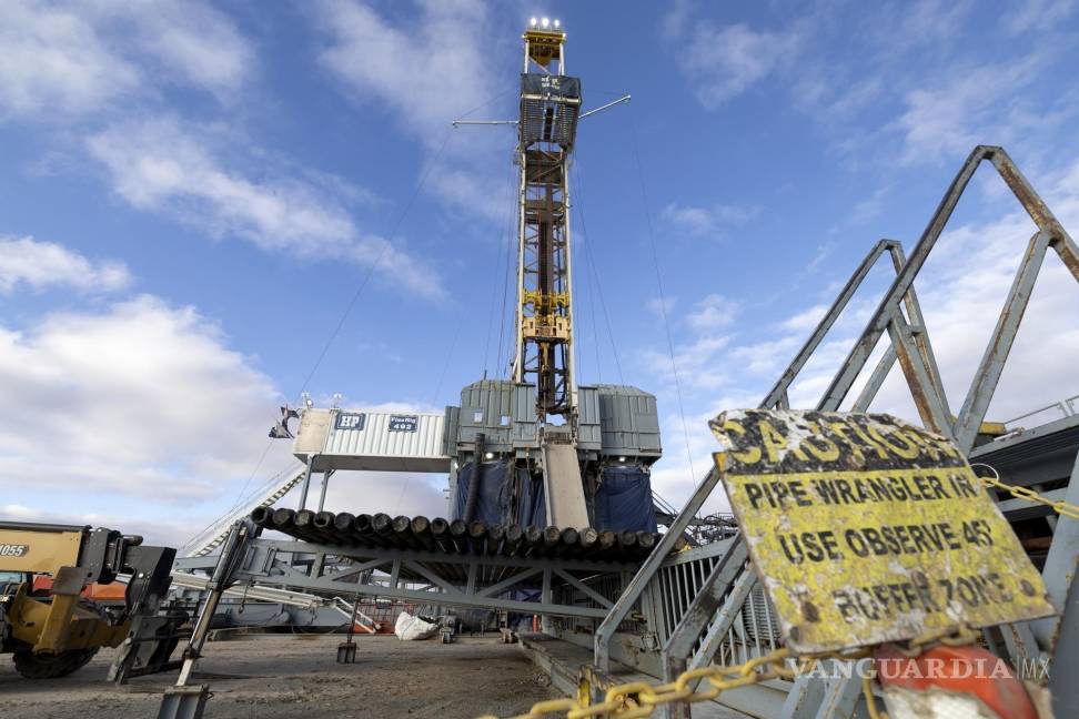 $!Un equipo de perforación se encuentra en un sitio geotérmico de Fervo Energy cerca de Milford, Utah.