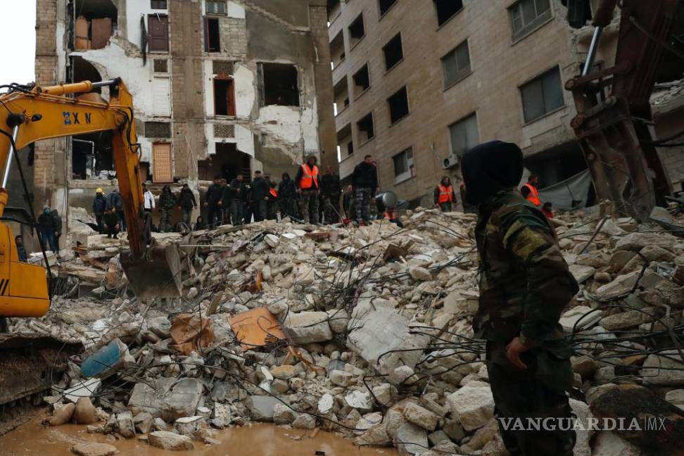 Fuerte terremoto de magnitud 7.8 remece a Turquía y Siria (Fotos)