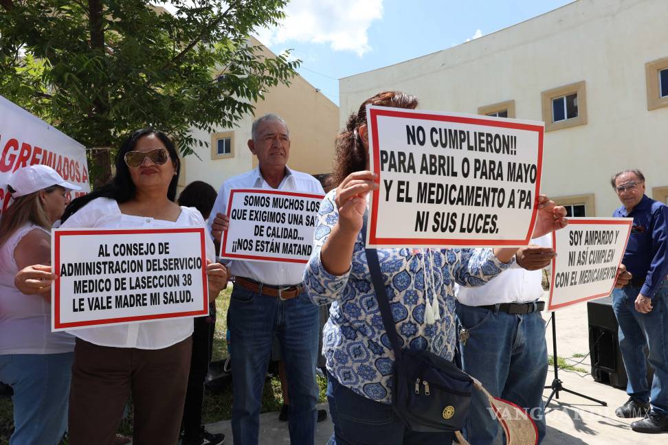 $!Jubilados acusan abandono médico y falta de respuesta del sindicato.