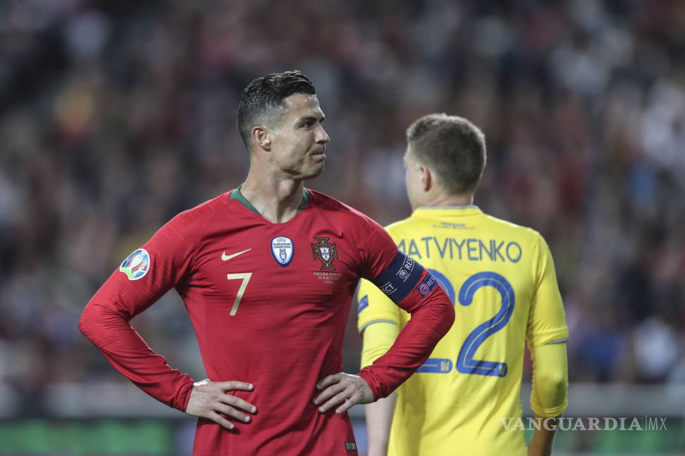$!Con todo y Cristiano Ronaldo en el campo, Portugal no puede ante la Ucrania de Andriy Schevchenko