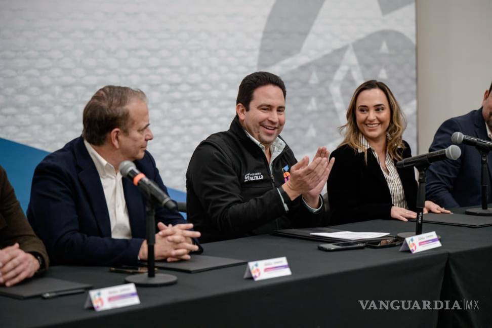 $!El alcalde Javier Díaz González destacó la coordinación gobierno–iniciativa privada como clave del desarrollo.