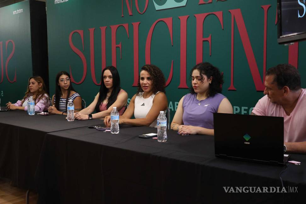 $!Ariana Cepeda, fronterista y bicampeona panamericana, durante su presentación en el evento de lanzamiento de la campaña “No es suficiente” en MTNT Gym.