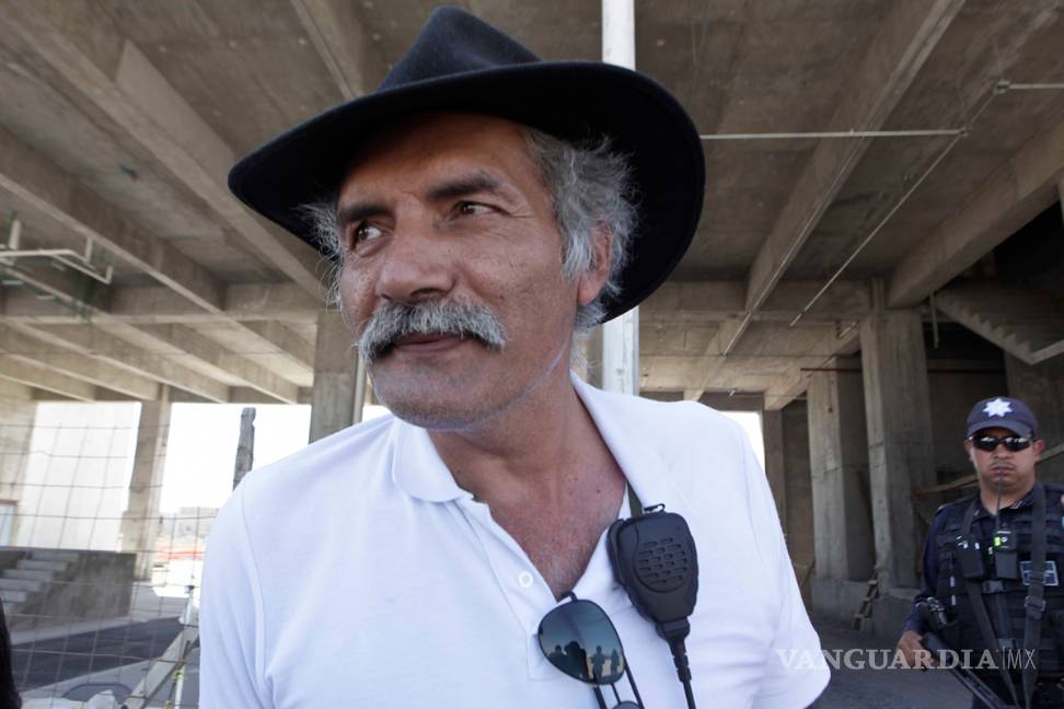 Mireles está grave por COVID-19, reingresó a terapia intensiva