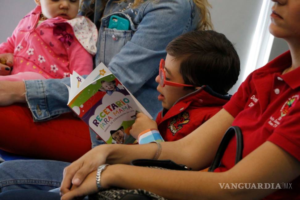 $!'Recetario para mamá': Dan sugerencias para sembrar una niñez esperanzadora