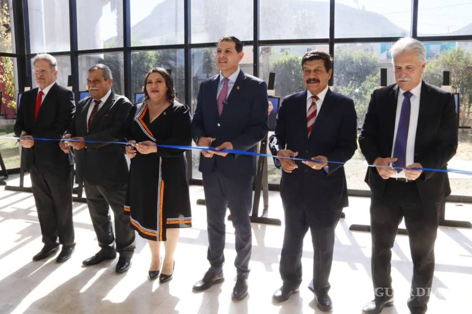 $!Estuvieron presentes el rector Octavio Pimentel Martínez, la coordinadora Eva Kerena Hernández Martínez y diversas autoridades universitarias.