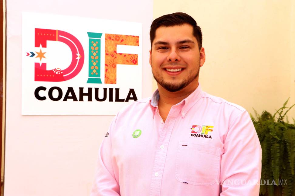 $!Pedro Ortiz Vázquez, coordinador de Salud Mental y Adicciones del DIF Coahuila, explicó que los talleres combinan técnicas cognitivo-conductuales y dialéctico-comportamentales para fortalecer la regulación emocional de los jóvenes.