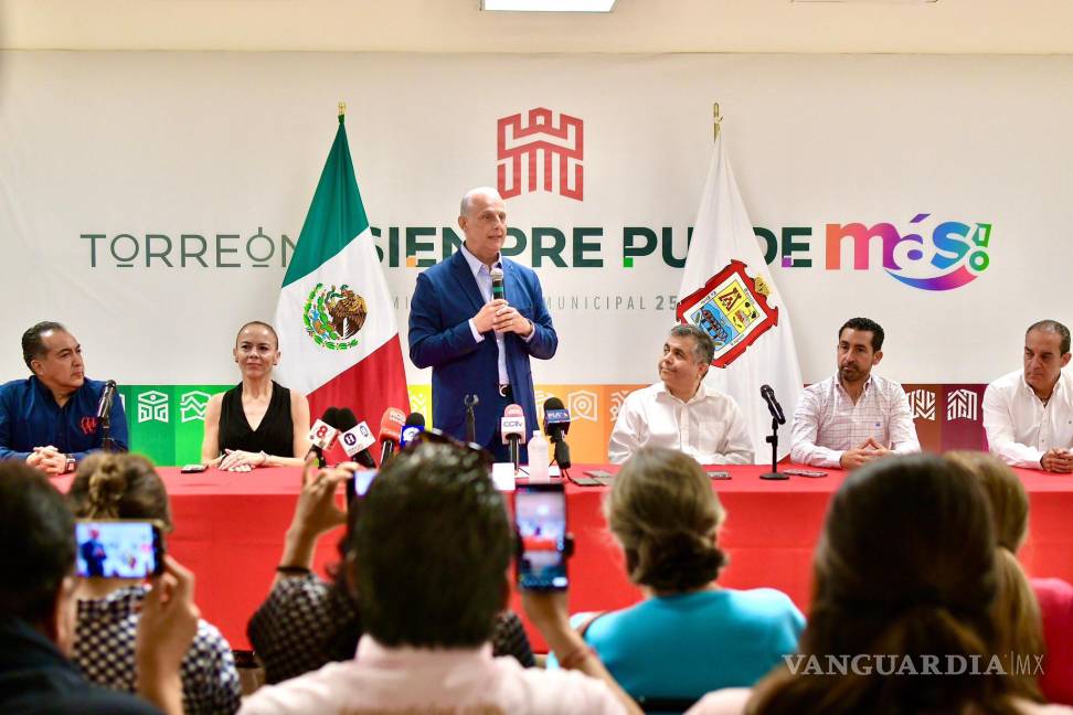 $!Eduardo Olmos Castro fue propuesto para la Secretaría del Ayuntamiento y Javier Lechuga para la Tesorería.