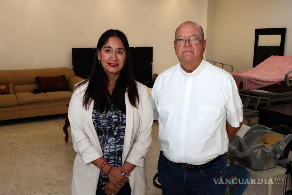 $!Alondra Mata Loyola, directora de Cáritas Saltillo, destacó que el bazar representa un paso clave hacia la autosustentabilidad económica de la institución.