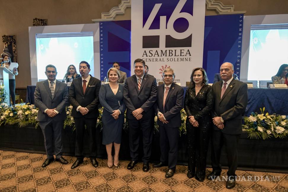 $!Héctor Amaya, presidente nacional del Colegio de Contadores Públicos (cen.), estuvo presente en la Asamblea.