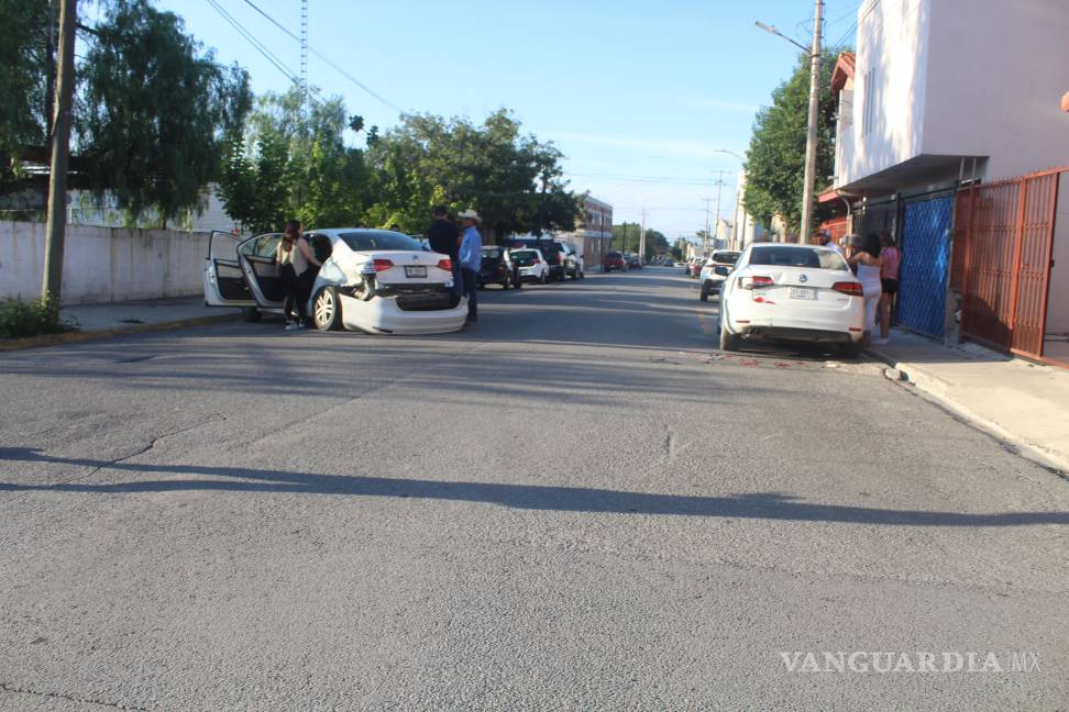 Saltillo: Accidente en la colonia Topochico deja dos jóvenes lesionados