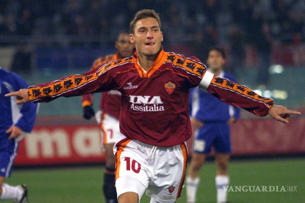 $!Emotiva carta de despedida de Francesco Totti a la Roma; se retira al finalizar la temporada