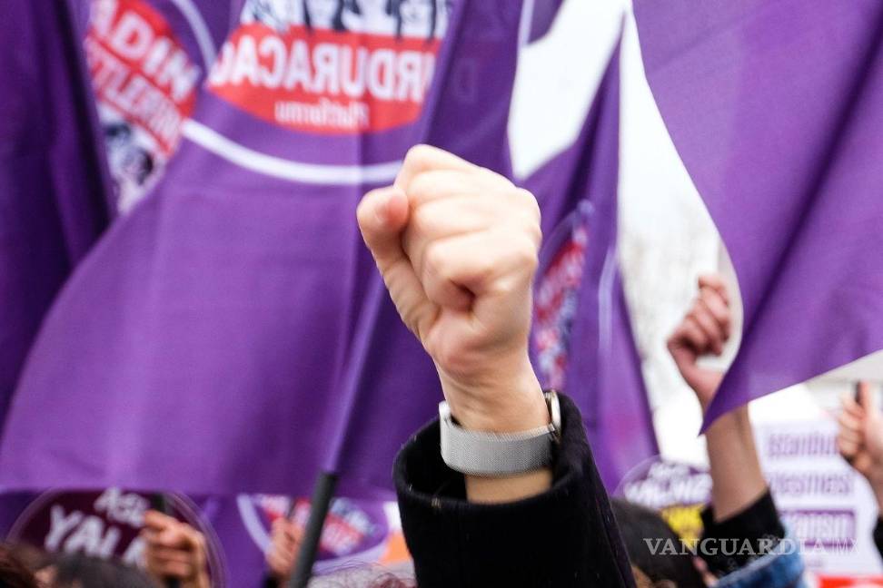 $!Seamos hombres o mujeres, o sin importar la identidad de género, podemos formarnos un criterio a través de la literatura.