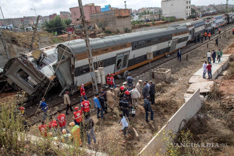 $!Al menos 6 muertos y 86 heridos al descarrilarse tren de pasajeros en Marruecos