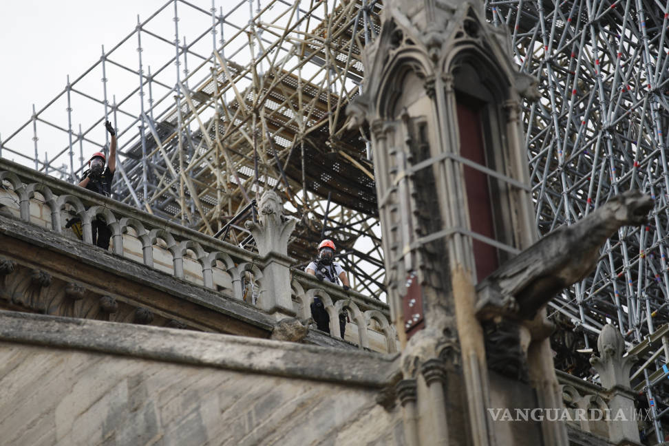$!Reanudan labores de restauración en Notre Dame
