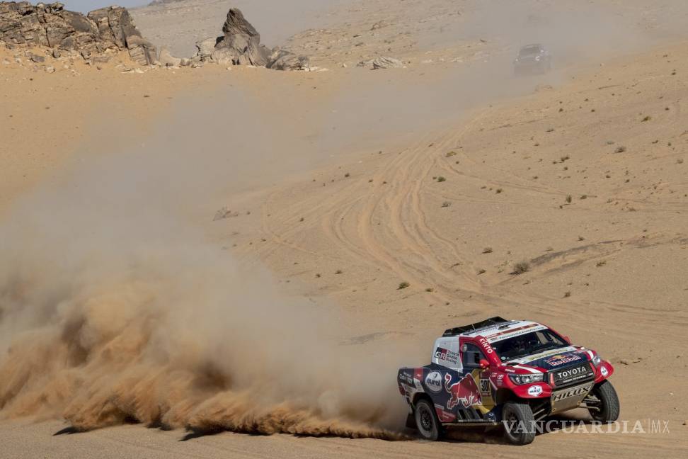 $!Carlos Sainz mantiene la punta en el Dakar