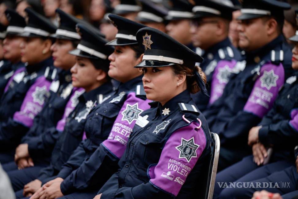 $!El personal operativo cuenta con certificación de la Secretaría de las Mujeres del Estado, garantizando atención con perspectiva de género.