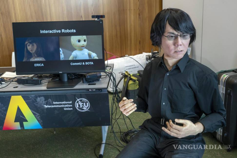 $!El robot humanoide Hiroshi 6 se muestra durante la Cumbre Mundial AI for Good de la UIT en Ginebra, Suiza.