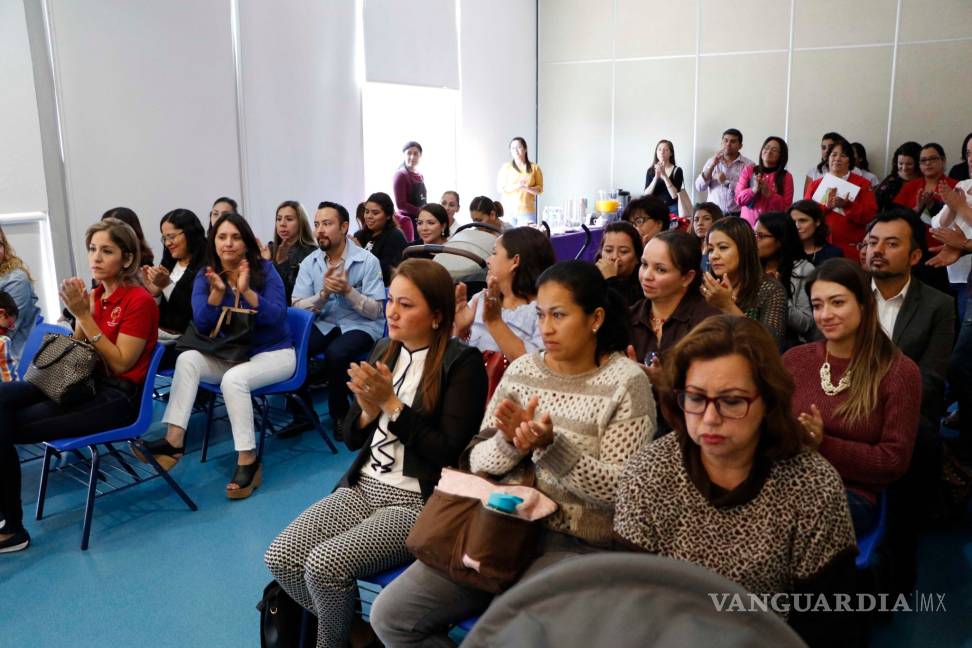 $!'Recetario para mamá': Dan sugerencias para sembrar una niñez esperanzadora