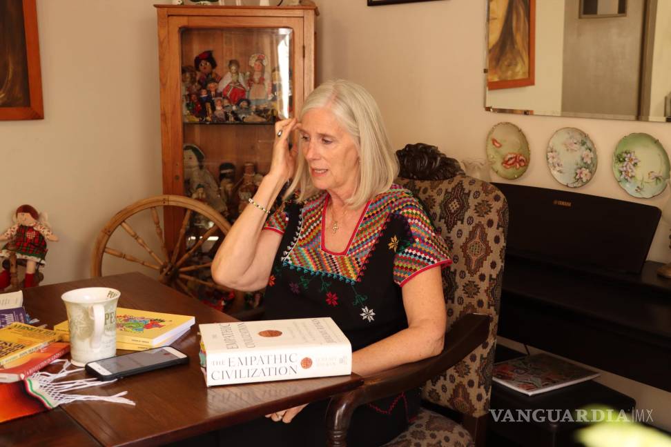 $!La autora, Rita Fishburn, en entrevista.