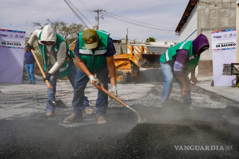 $!El Municipio invierte 7 millones de pesos en el programa de bacheo.