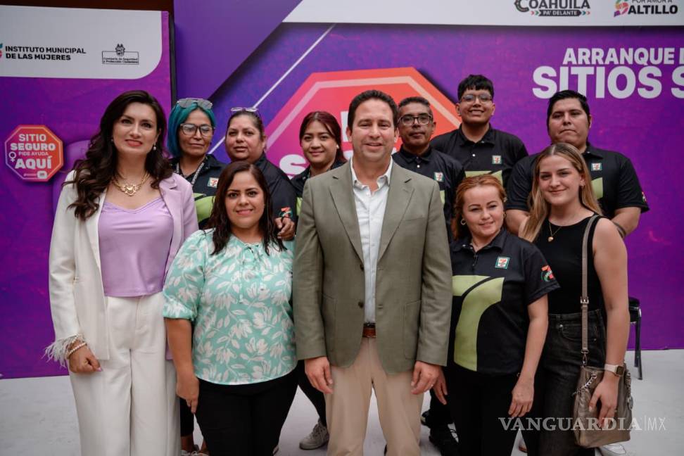 $!El alcalde Javier Díaz González encabezó el arranque del programa Sitios Seguros en Saltillo, que busca proteger a mujeres en situación de riesgo.