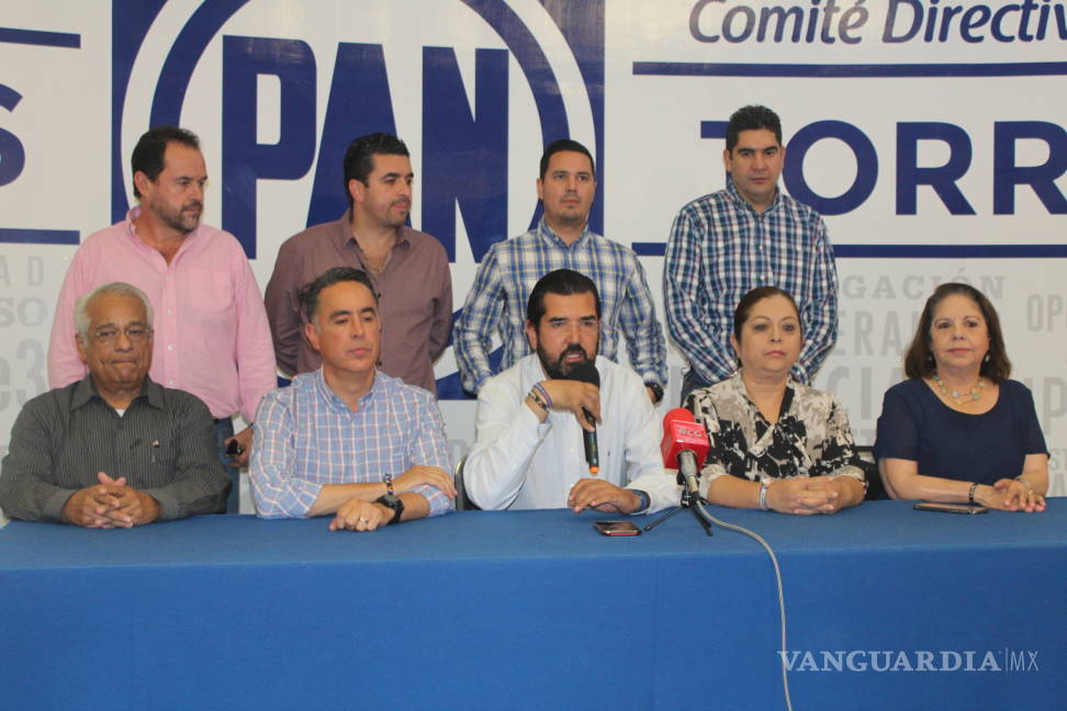 $!Detienen a dos panistas con 330 mil pesos; PAN acusa uso de Fuerza Coahuila con fines electorales