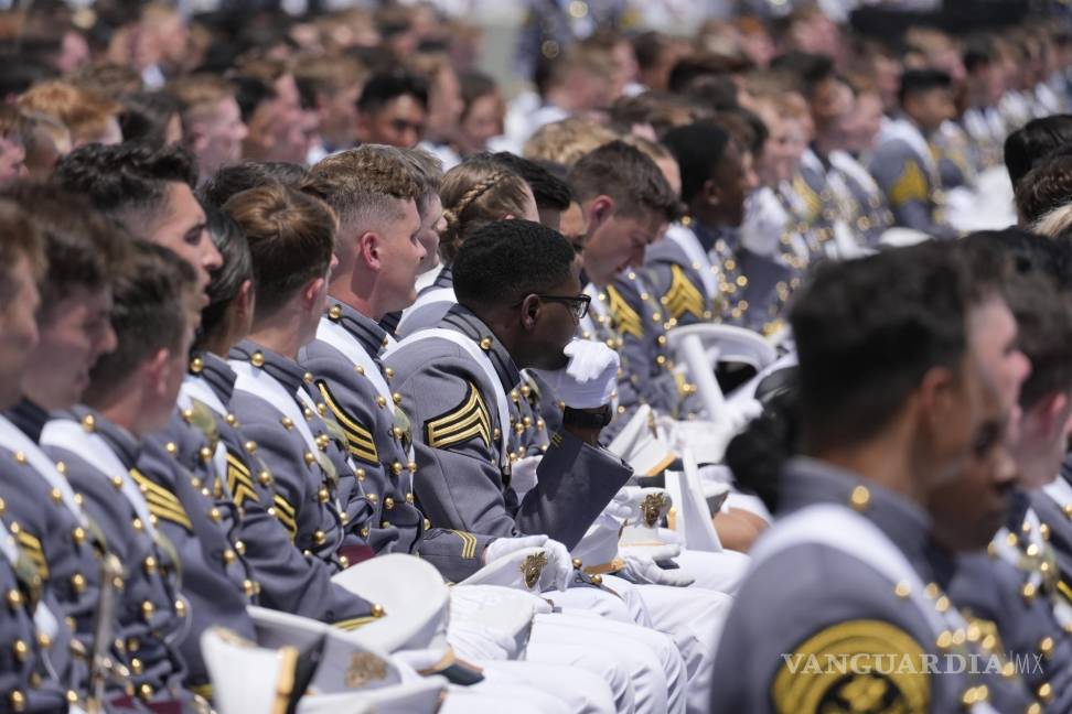 $!Graduating cadets listen while seated at the U.S. Military Academy commencement ceremony, Saturday, May 25, 2024, in West Point, N.Y. (AP Photo/Alex Brandon)