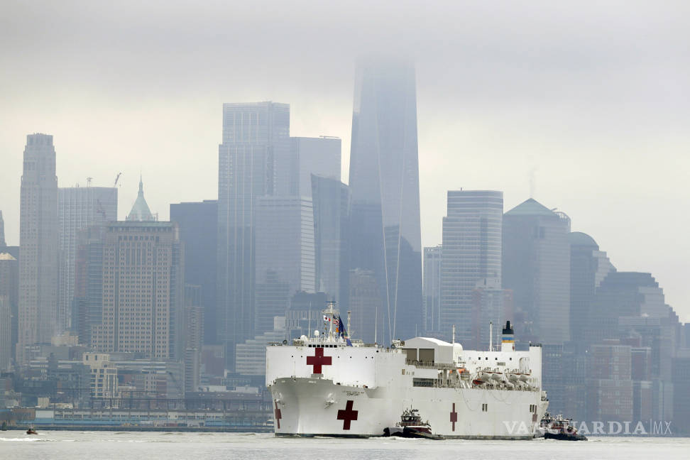 $!Coronavirus: Llega un buque hospital a Nueva York para reforzar la lucha contra el COVID-19