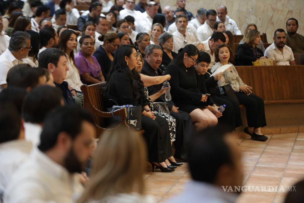 $!Familiares dieron el último adiós a los moenistas.