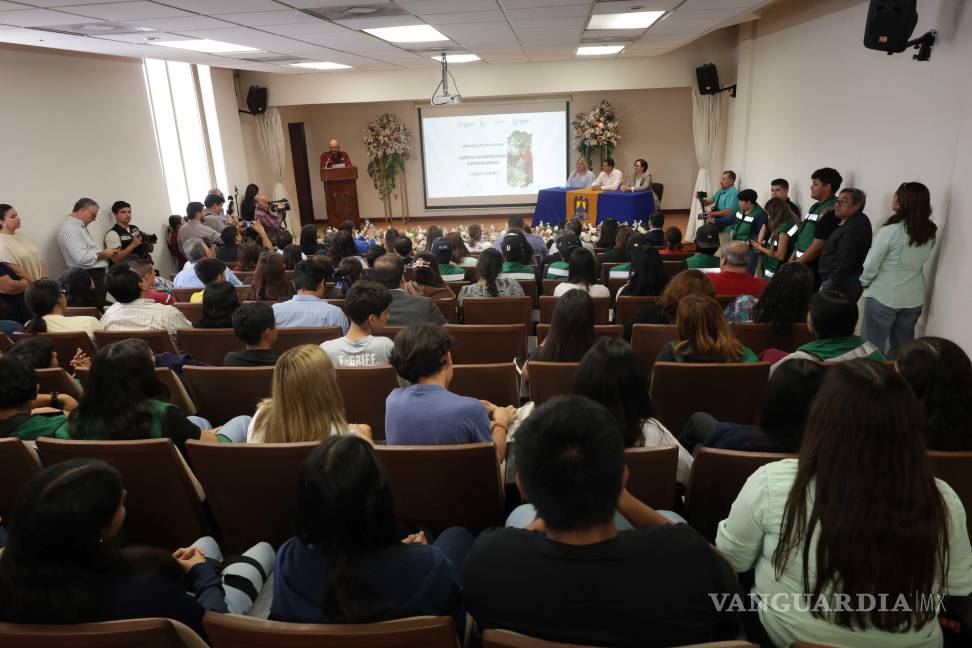 $!Alumnos participan en la implementación de huertos agroecológicos, promoviendo prácticas sustentables dentro del campus.