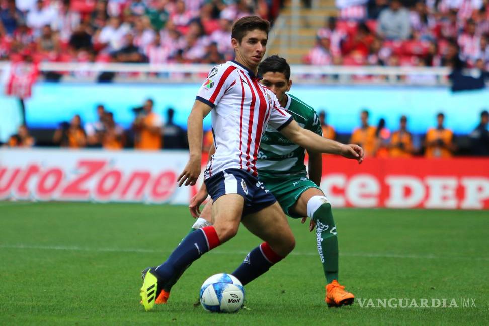 $!Santos se sobrepone a la crisis y vence a unas Chivas que sufren en el Estadio Akron