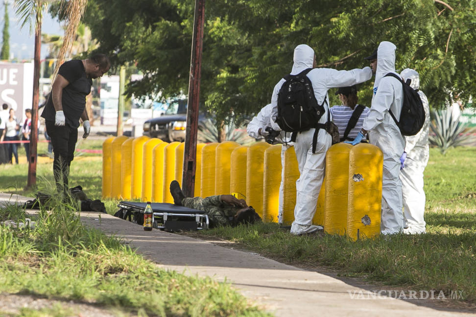 $!Noche de terror en Sinaloa : Matan sicarios a cinco militares