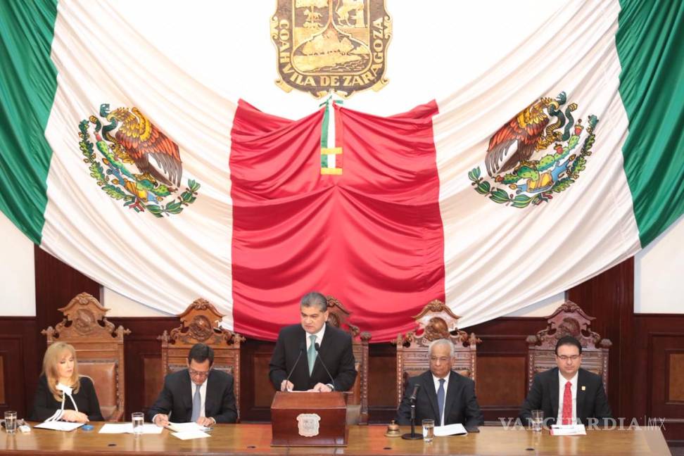 $!Diputados de oposición en Coahuila resaltan deuda e impunidad en primer informe de Miguel Riquelme