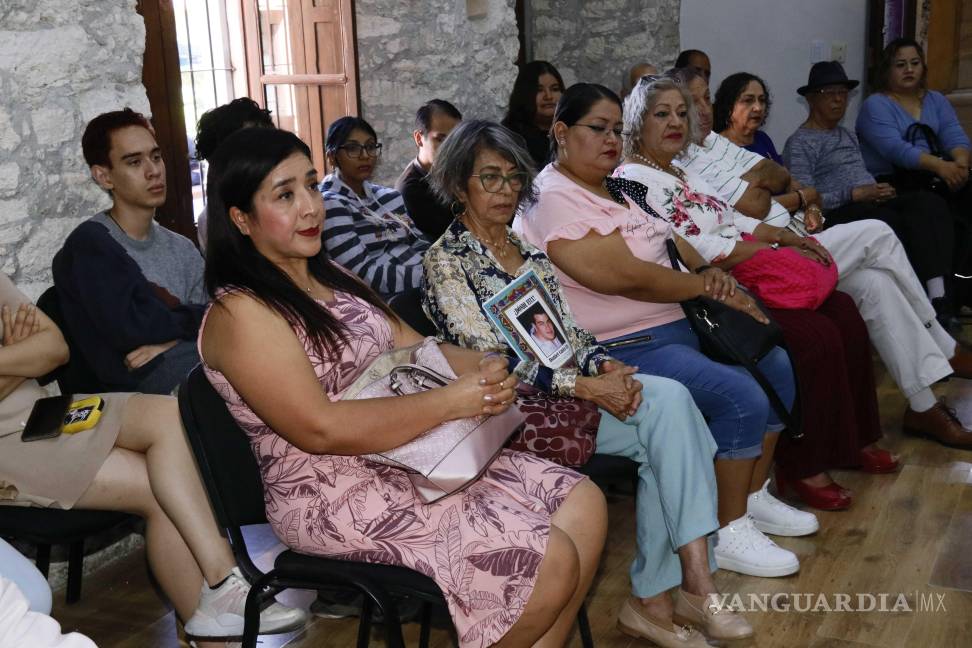 $!Varias integrantes del colectivo participaron en este foro que visibilizó la actualidad de las desapariciones en México.