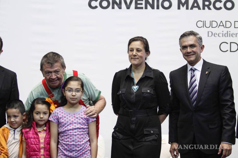 ‘En Familia con Chabelo’ regresa a Televisa para despedir a Xavier López