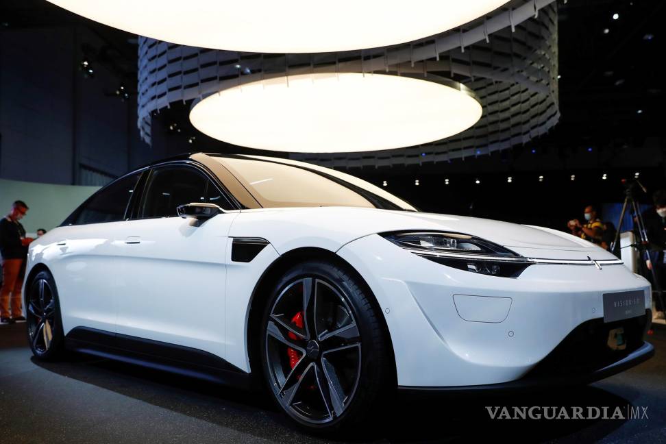$!Sony exhibe su prototipo de automóvil eléctrico “Vision-S01” en el Centro de Convenciones de Las Vegas. EFE/EPA/Caroline Brehman