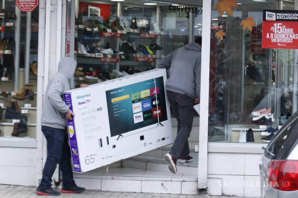 Ni frío detiene ventas del Buen Fin, Zona Centro de Saltillo reporta alza del 70%