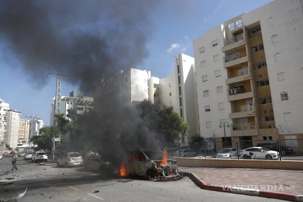 $!En lugares como Ashkelon eran evidentes los efectos de los ataques con cohetes lanzados por los milicianos de Hamas.