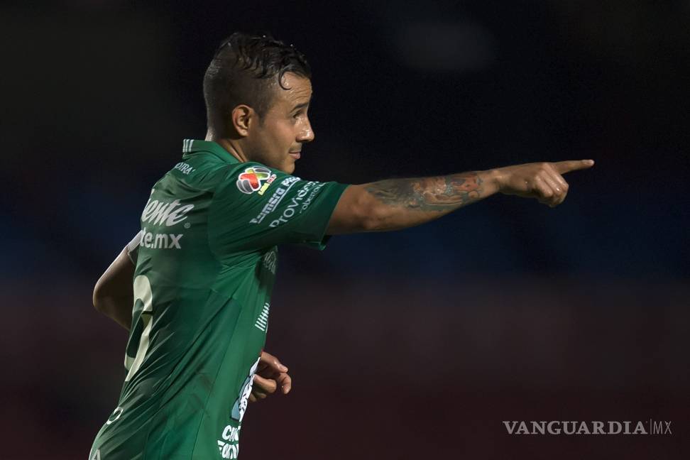 $!León aprovecha a un desganado Veracruz y le mete cuatro 'zarpazos'