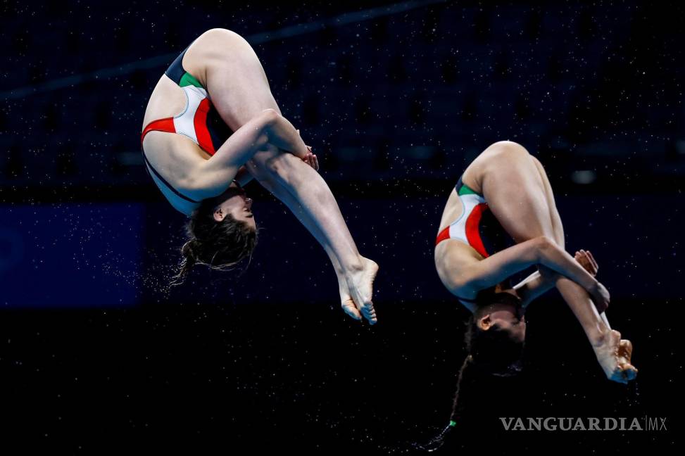 $!Gabriela Agundez García y Alejandra Orozco Loza de México se presentan en la final de salto de plataforma sincronizada de 10 metros de mujeres durante los eventos de buceo de los Juegos Olímpicos de Tokio 2020 en el Centro Acuático de Tokio en Tokio, Japón. EFE