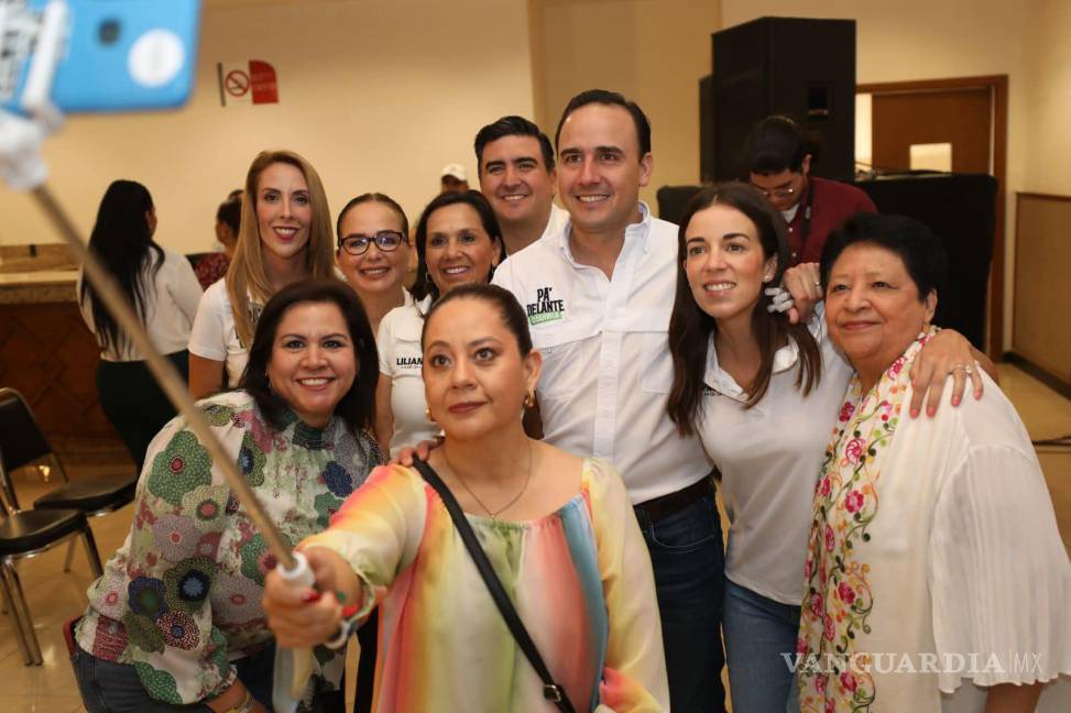 $!Manolo Jiménez tuvo un encuentro con empresarios e integrantes de la sociedad civil de Acuña.