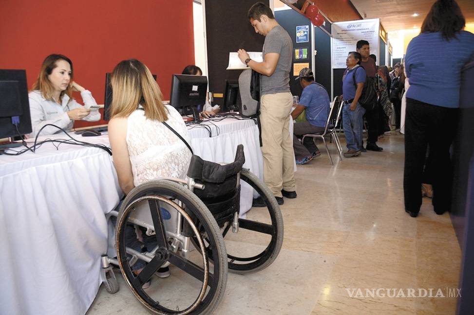 Promueve diputado la inclusión laboral