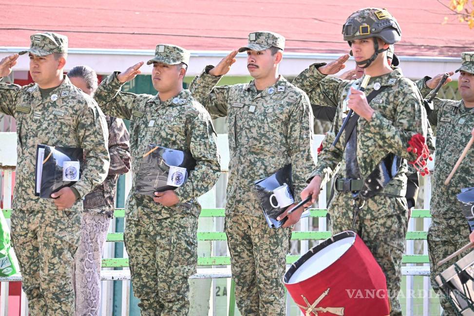 $!Bandas de guerra del Ejército Mexicano y del CONALEP Frontera participaron en la ceremonia.